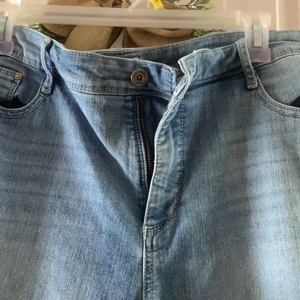 Jeans - Picture 2 of 7